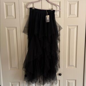 easel Black Layered High-Low Tulle Skirt